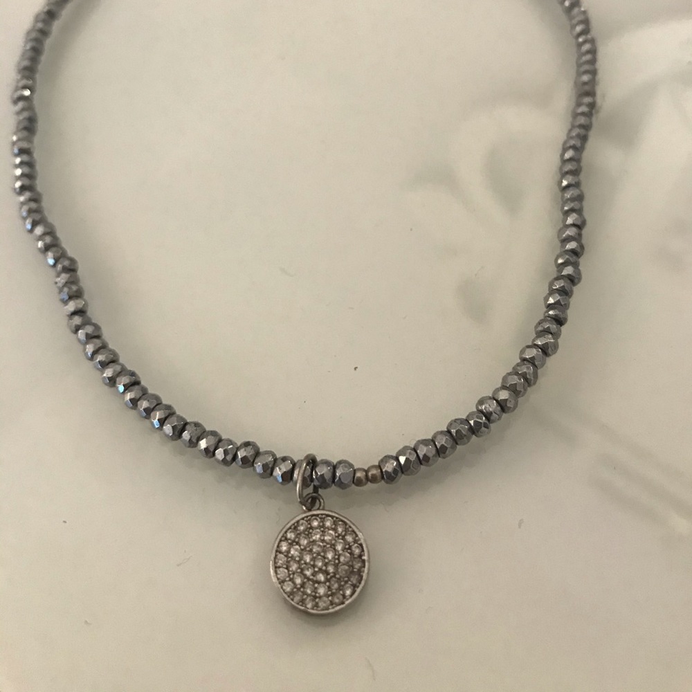 Choker necklace